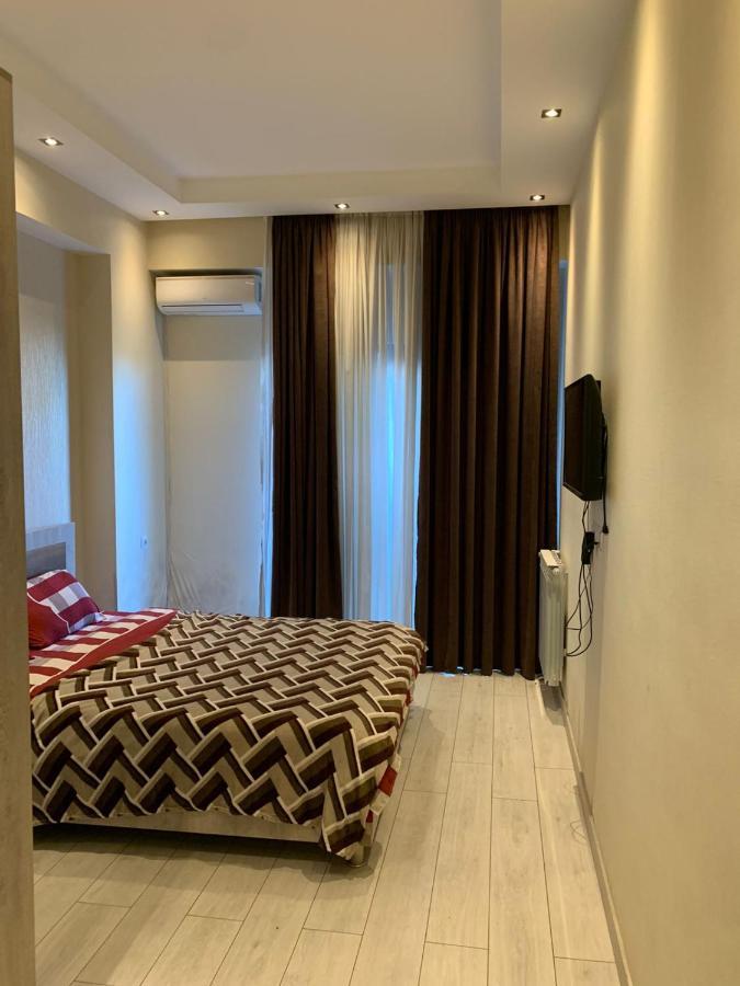 Apartment Three Bedroom In Saburtalo Tbiliszi Kültér fotó