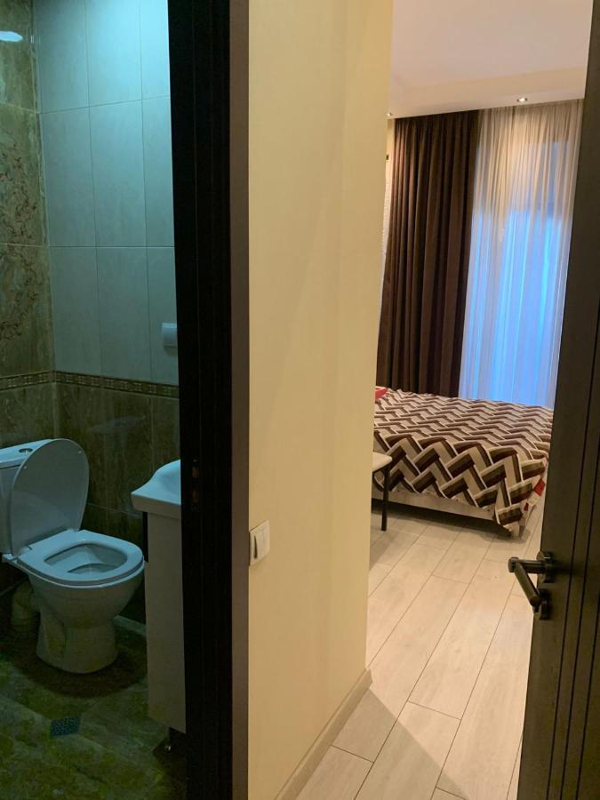 Apartment Three Bedroom In Saburtalo Tbiliszi Kültér fotó